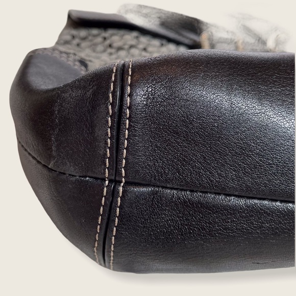 Coach Signature C Flap-over Soho Buckle Satchel - Picture 5 of 9